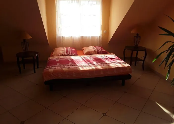 Penzion K-lounge Cafe Bistro *